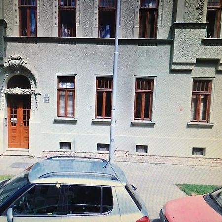Utulne Ubytovani U Centra V Blizkosti Vystaviste Brno Luaran gambar